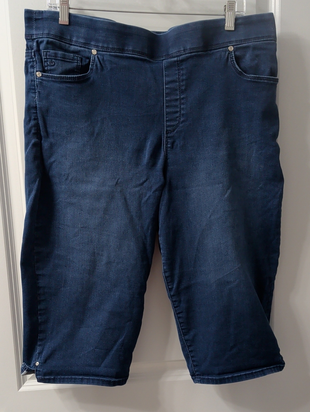 Stretchy Jean Capris